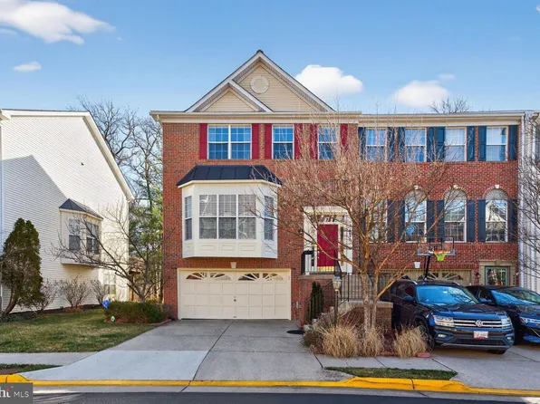 6697 Ordsall St, Alexandria, VA 22315