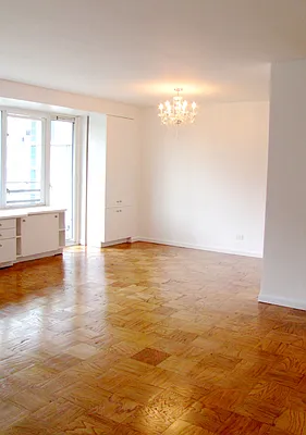 Rented by Sharon Ava Realty Corp | media 8