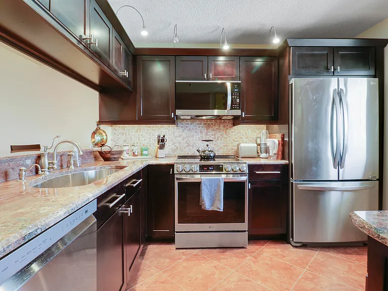 601 S Seas Dr #503 — Photo 17