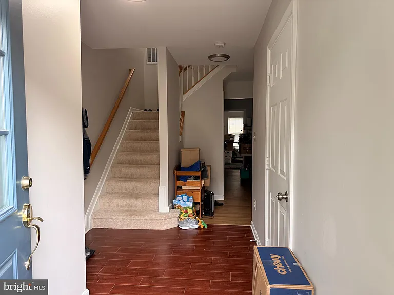 20382 Farmgate Ter — Photo 8