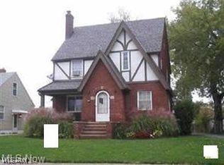 7806 Salisbury Dr, Parma, OH 44129