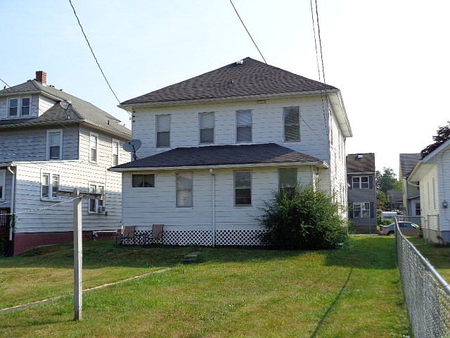2nd image of 704 1/2 S Grand St