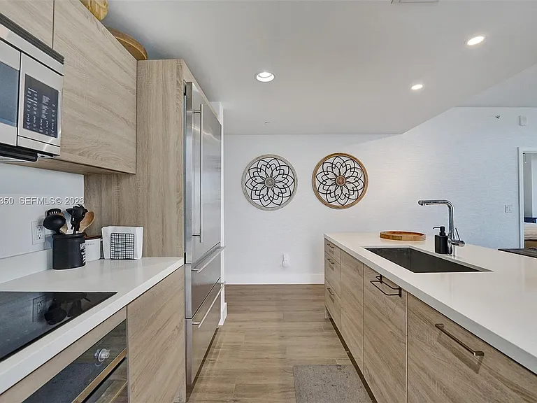 16385 Biscayne Blvd #3107 — Photo 8