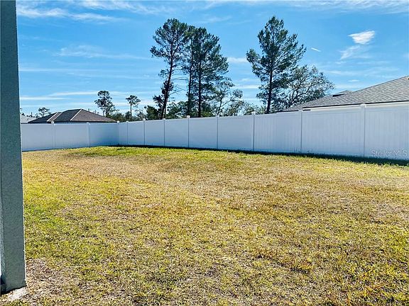 3rd image of 277 Hyacinth Ct