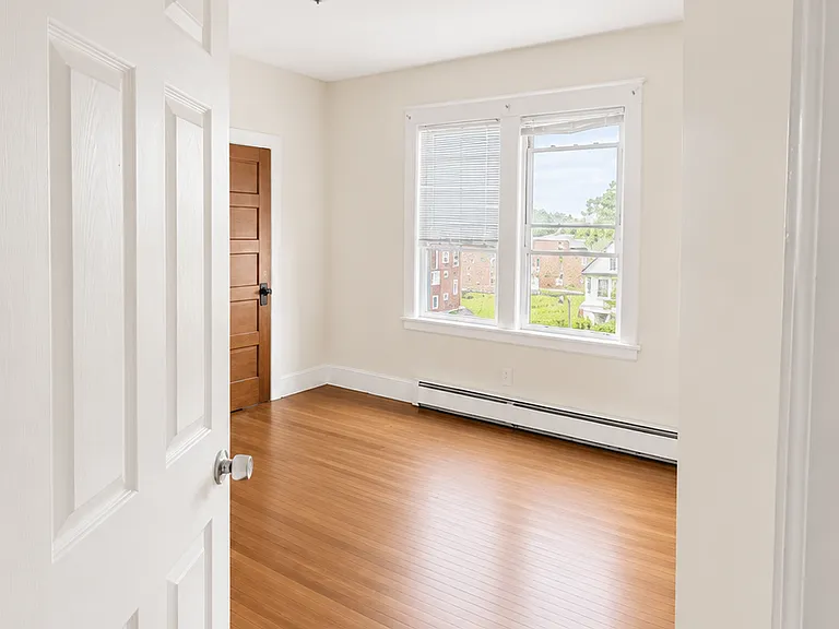 905 Park St #C2 — Photo 5