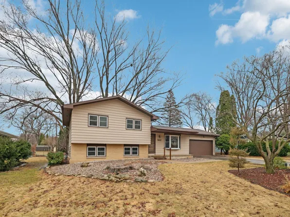 5607 Alben Ave, Mc Farland, WI 53558