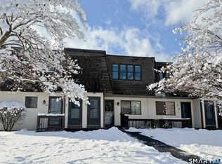 83 Landing Cir #83, Suffield, CT 06078