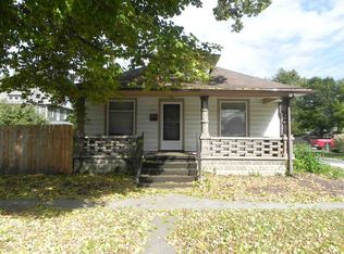 304 E 3rd St, North Manchester, IN 46962