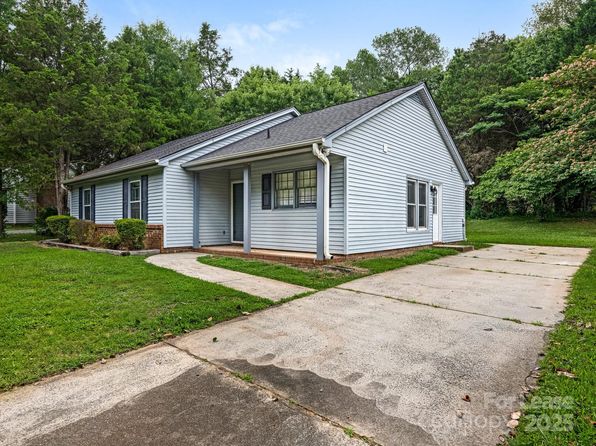 7609 King Richard Ct