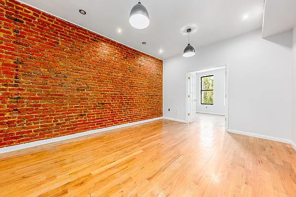 Rented by Keyo  | media 52