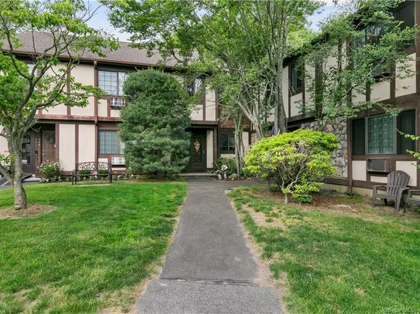344 Foxwood Lane #344, Milford, CT 06461