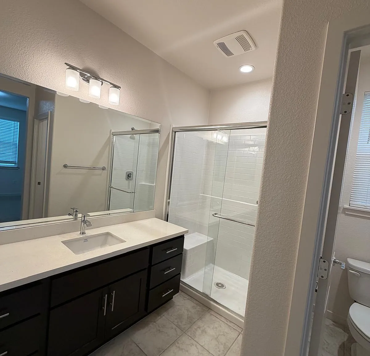 1 bed, 350 sqft, $1,000 — Photo 2