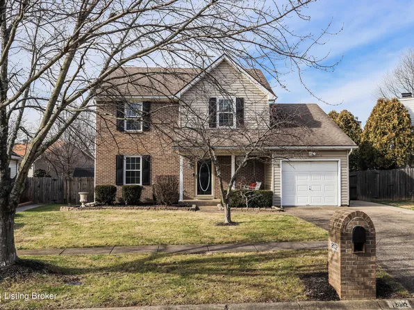 12002 Bay Run Dr, Worthington Hills, KY 40245