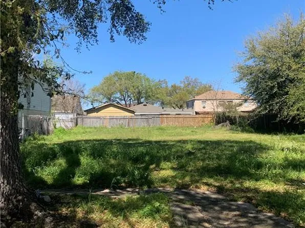 10331 Chevy Chase Dr, New Orleans, LA 70127