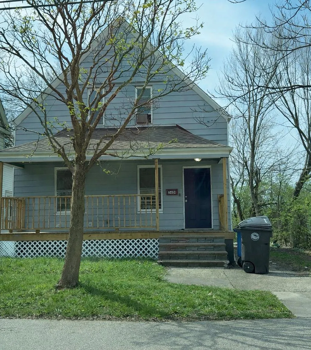 3604 E 53rd St — Photo 1