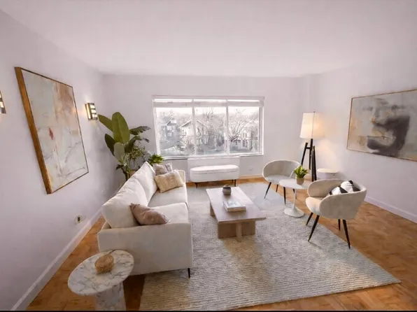 22 Chestnut Pl APT 210, Brookline, MA 02445