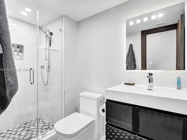 3031 N Ocean Blvd #1906 — Photo 15