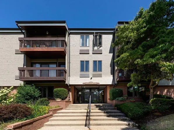 54 Old Colony Way APT U, Orleans, MA 02653