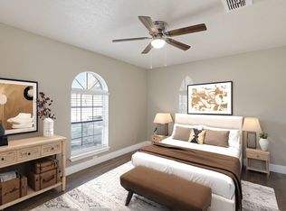 13714 Bonaventure Dr, Houston, TX 77065