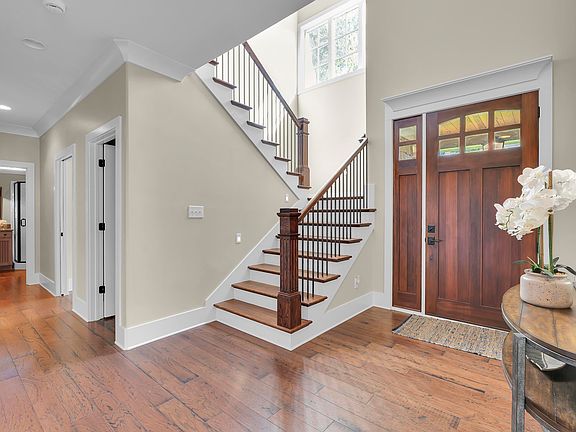2nd image of 229 Abenaki Way
