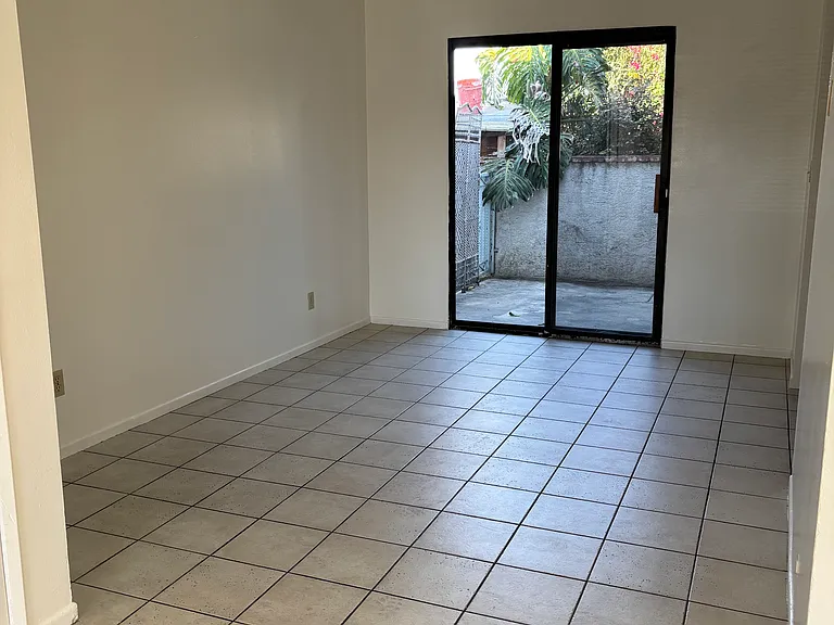 7000 Mountain View Ave #A — Photo 3