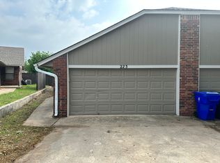 223 Monticello Rd, Norman, OK 73072