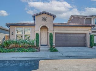 1395 E Via Azzurra Way, Fresno, CA