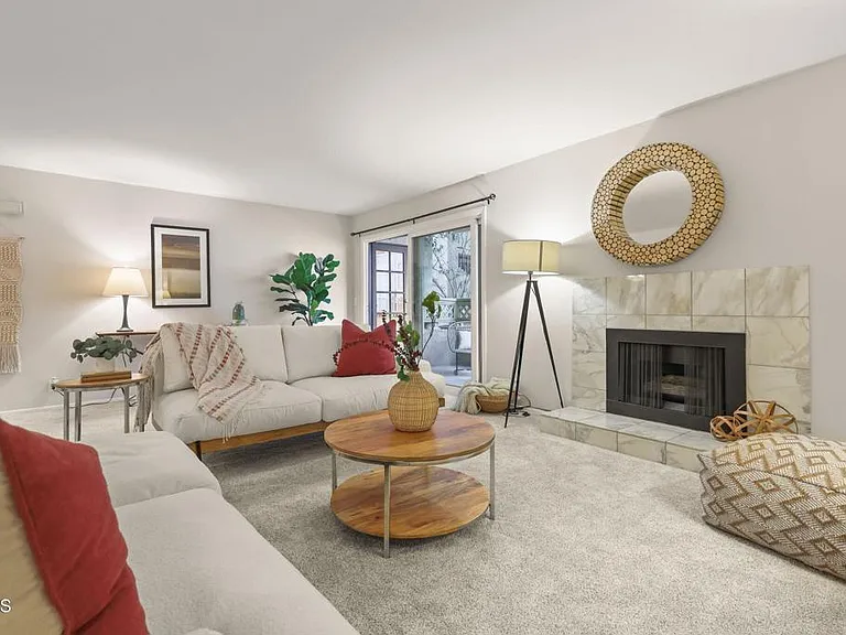 640 S Lake Ave #105 — Photo 5