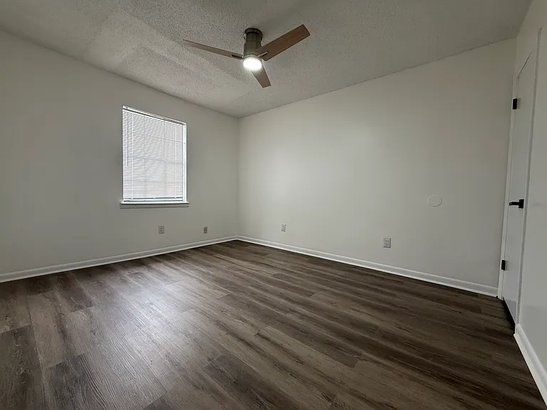 614 N Fairfield Dr — Photo 17