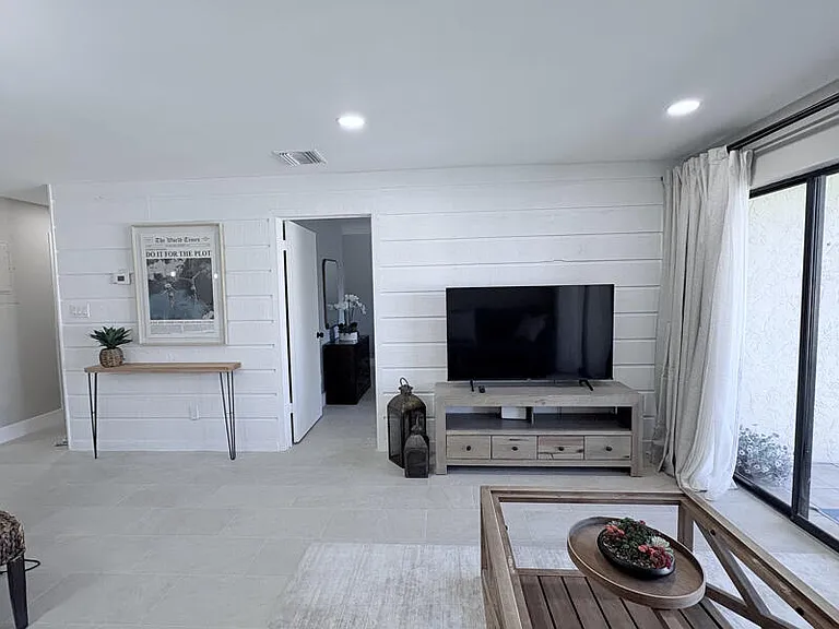 2050 Oleander Blvd #2-205 — Photo 8