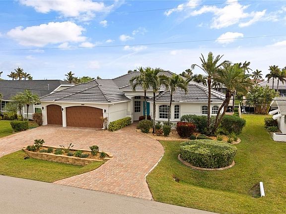 2nd image of 4937 Seville Ct