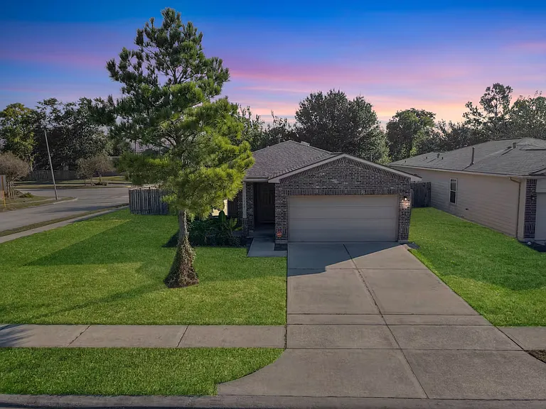 Silhouette Ridge Dr — Photo 2