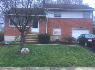 208 Reichart Ave, Reading, PA 19605