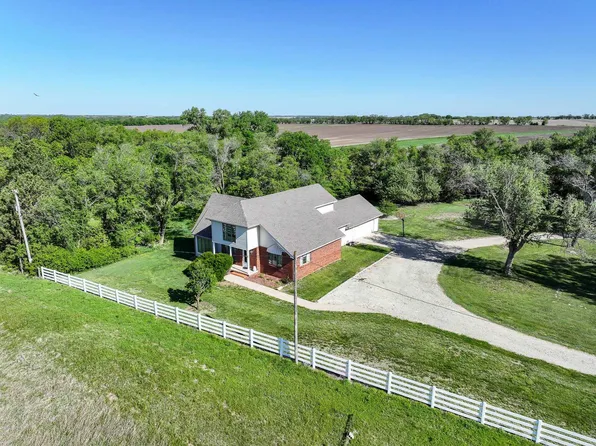2482 300th St, Lincolnville, KS 66858