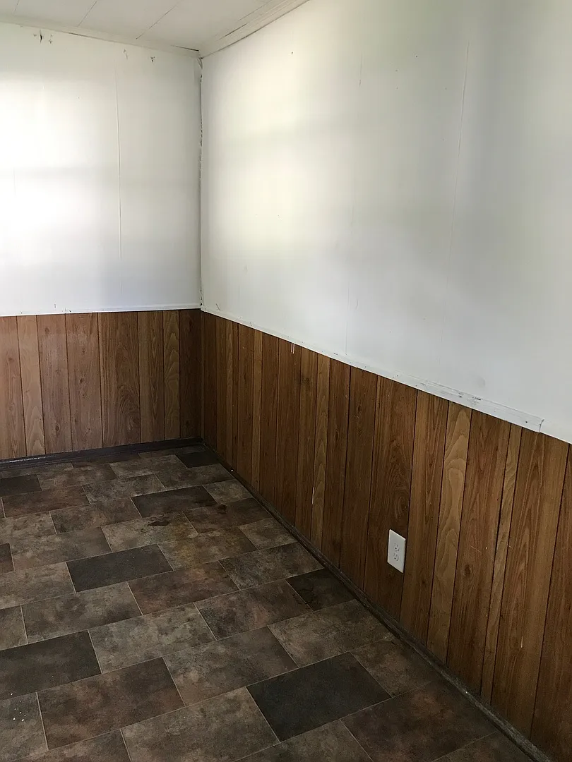 601 4th Street — Photo 3