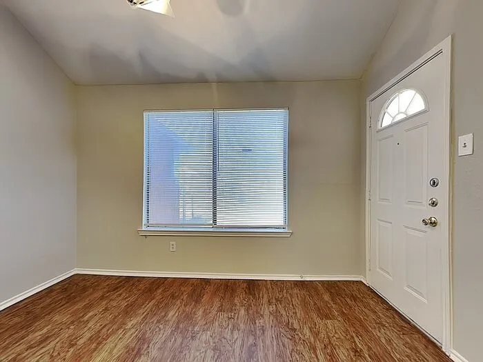 13131 Rocky Ledge Dr — Photo 8