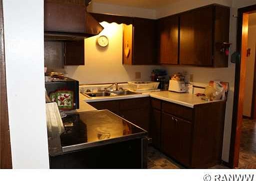 3rd image of 117 Meade Ave