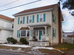 1319 W Main St, Valley View, PA 17983