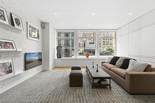 1st image of 13 E 30th St APT 6