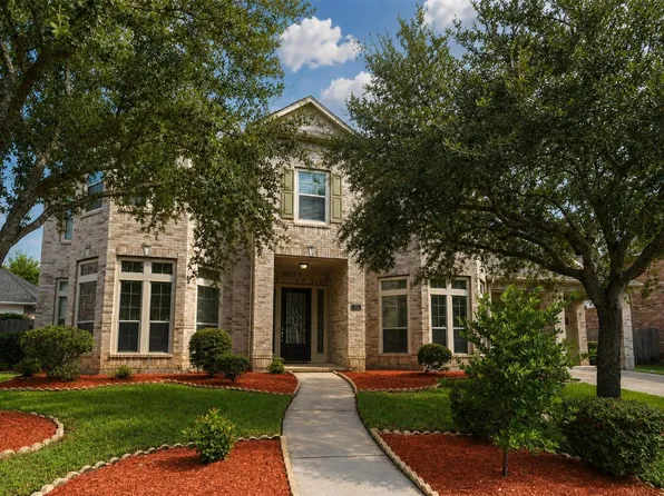 7611 Herndon Pl, Sugar Land, TX 77479