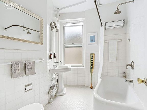 5th image of 790 Riverside Dr APT 12F