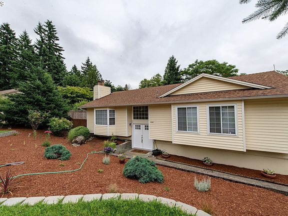 2nd image of 12303 SE Riveridge Dr