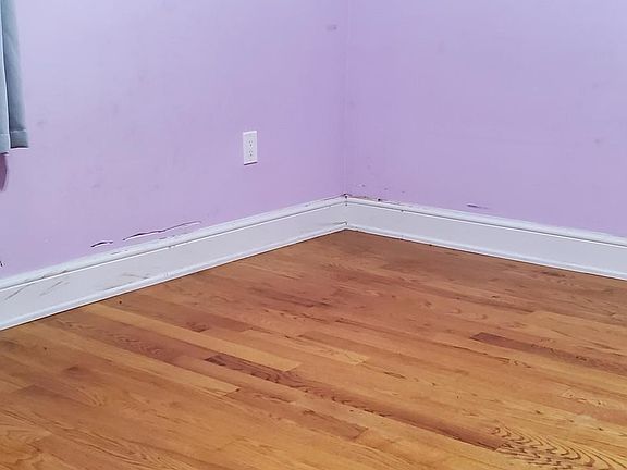 3rd image of 13242 156th St