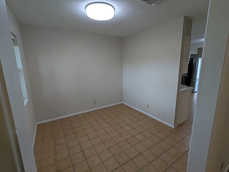 5694 N US Highway 277 — Photo 15