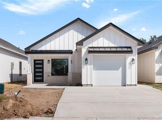 712 W 25th St, Mission, TX 78572