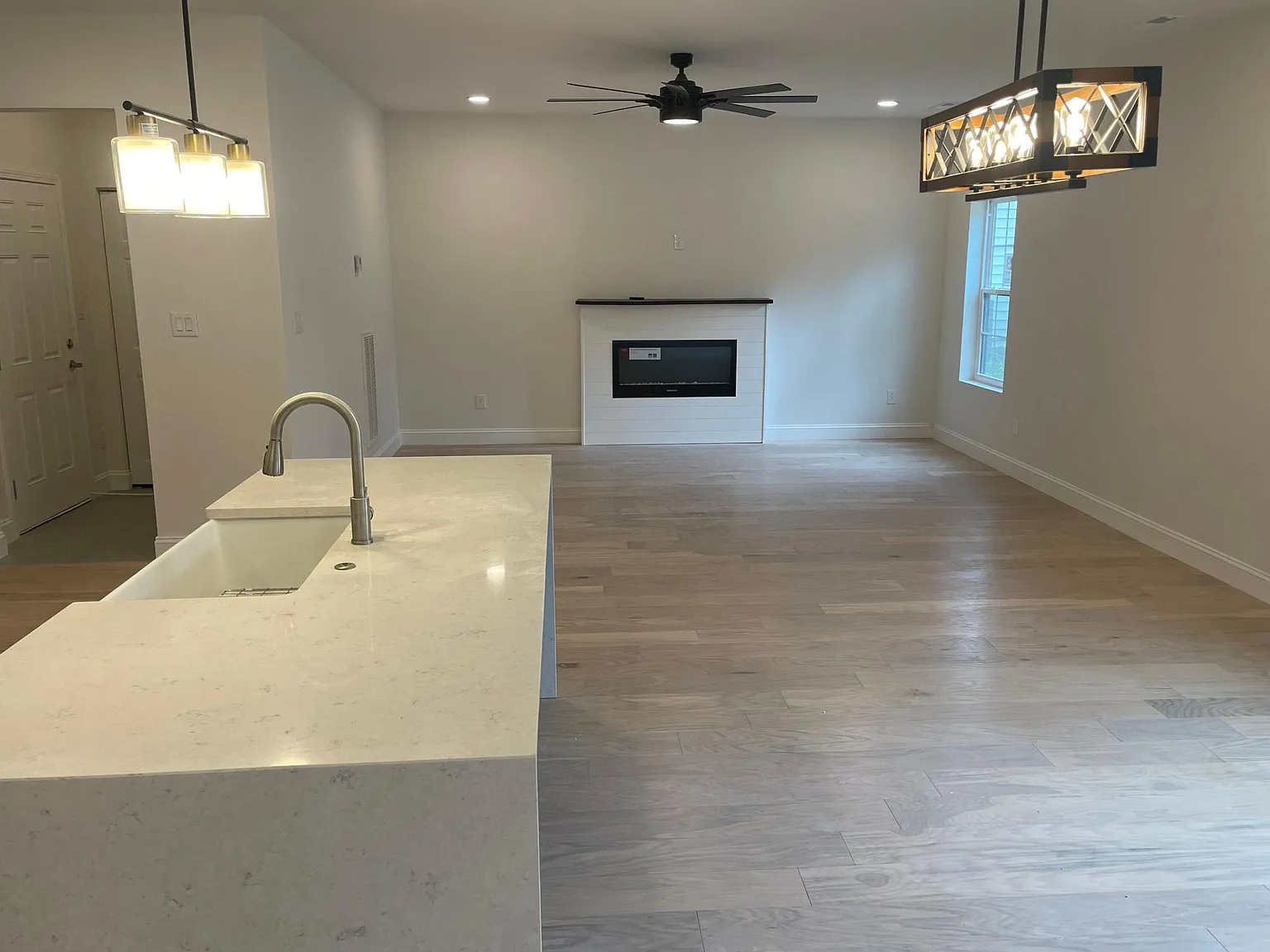2151 Sadler Ave — Photo 3