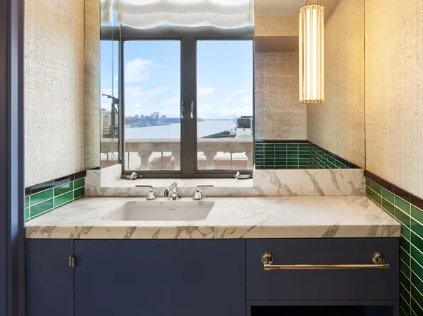 140 Riverside Drive image 16 of 16