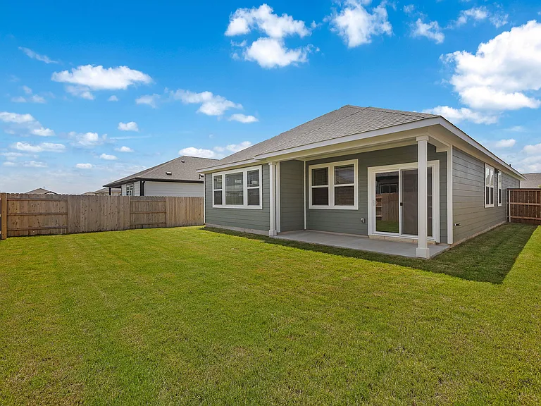 2415 Ekvall Dr — Photo 22
