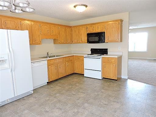 4th image of 227 Lady Alice Ct