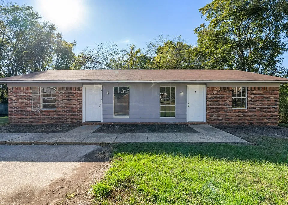 95 Cottrell St #8